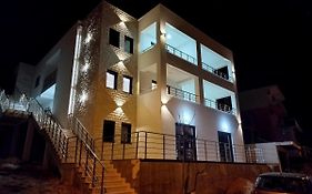 Xhan Apartments
